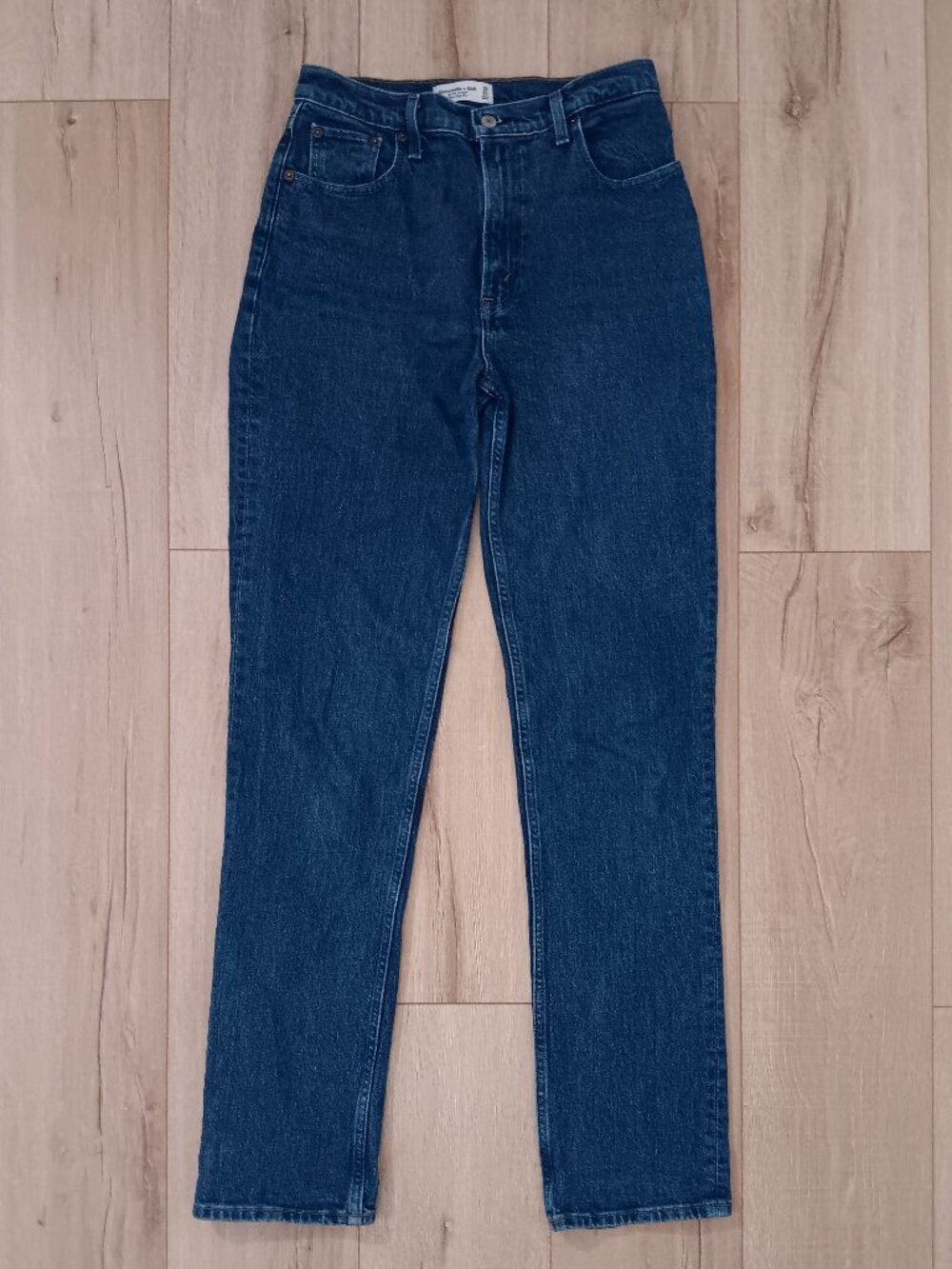 Abercrombie & Fitch '90s Straight Ultra High Rise Jeans Blue Size 28